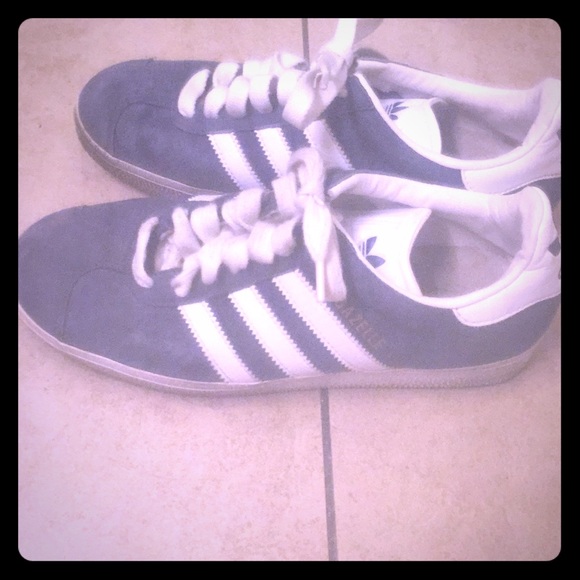 Adidas Gazzelle Donne Sz 85 Preloved Poshmark Adidas Gazzelle Donne Sz 85 Preloved Poshmark